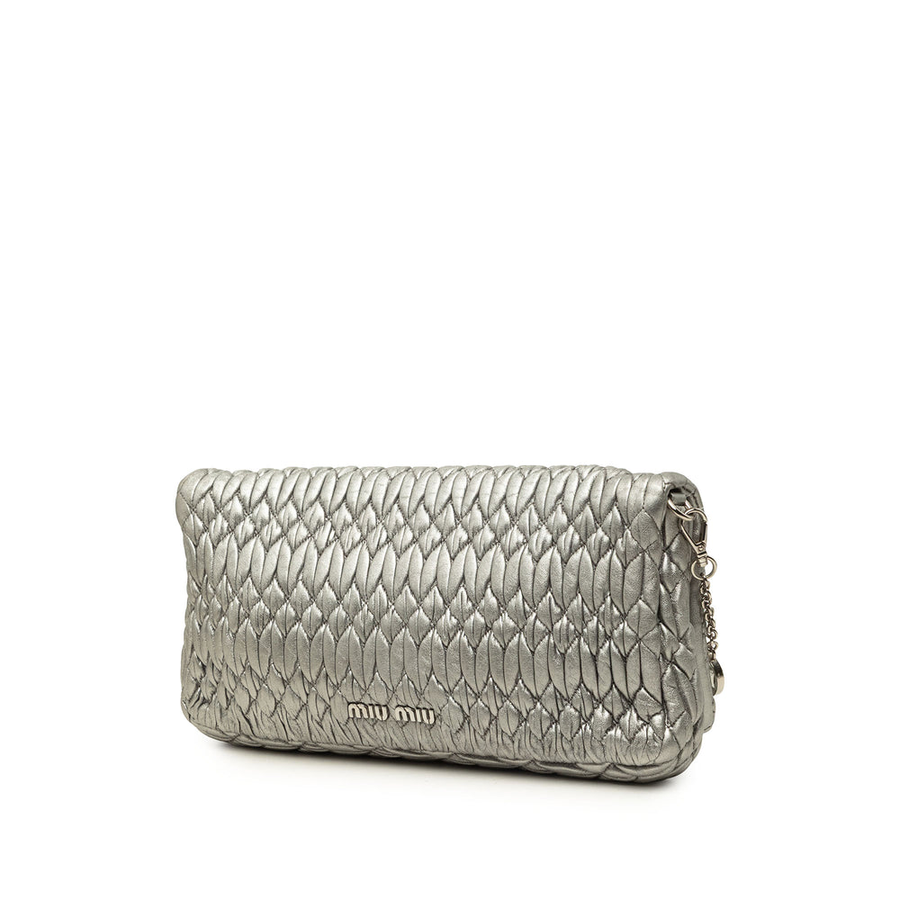 Miu Miu Sac à main Matelasse Métallisé Cristal Chaîne nappa Argenté – vue 2 – GABY PARIS