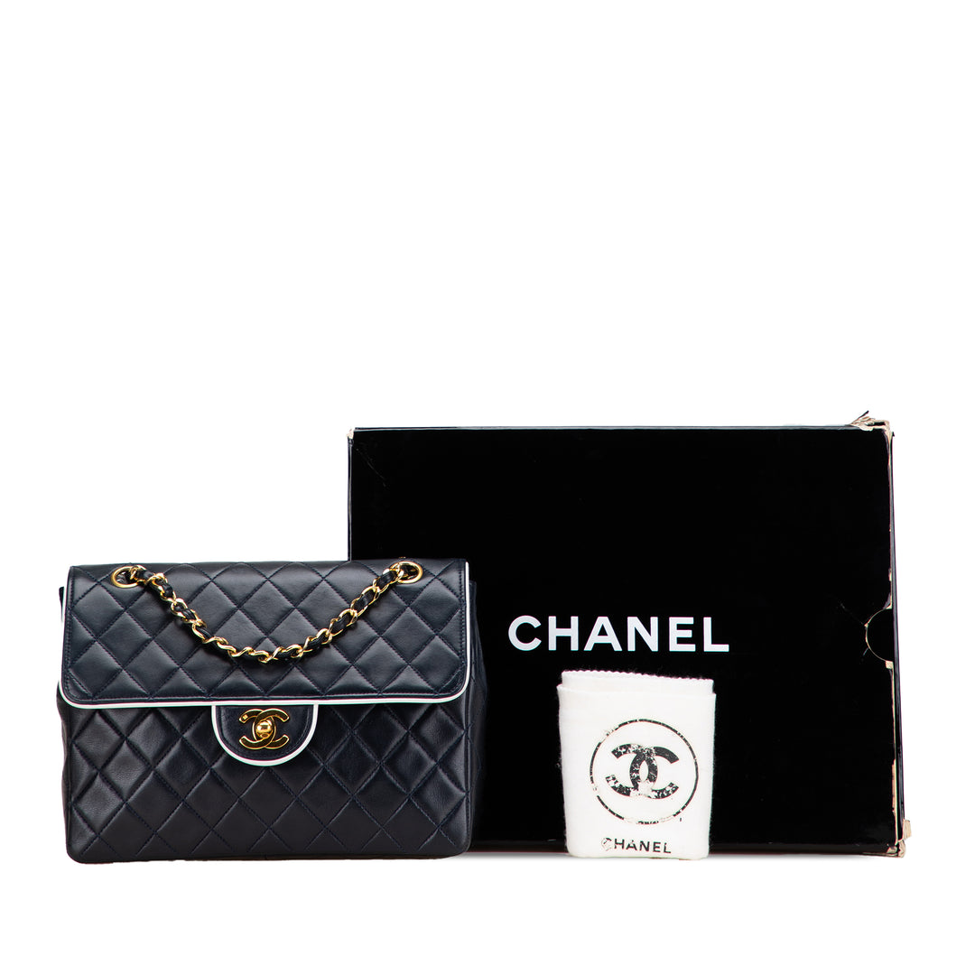 Chanel CC Bicolor Quilted Cuir d’agneau Piping Simple rabat Bleu