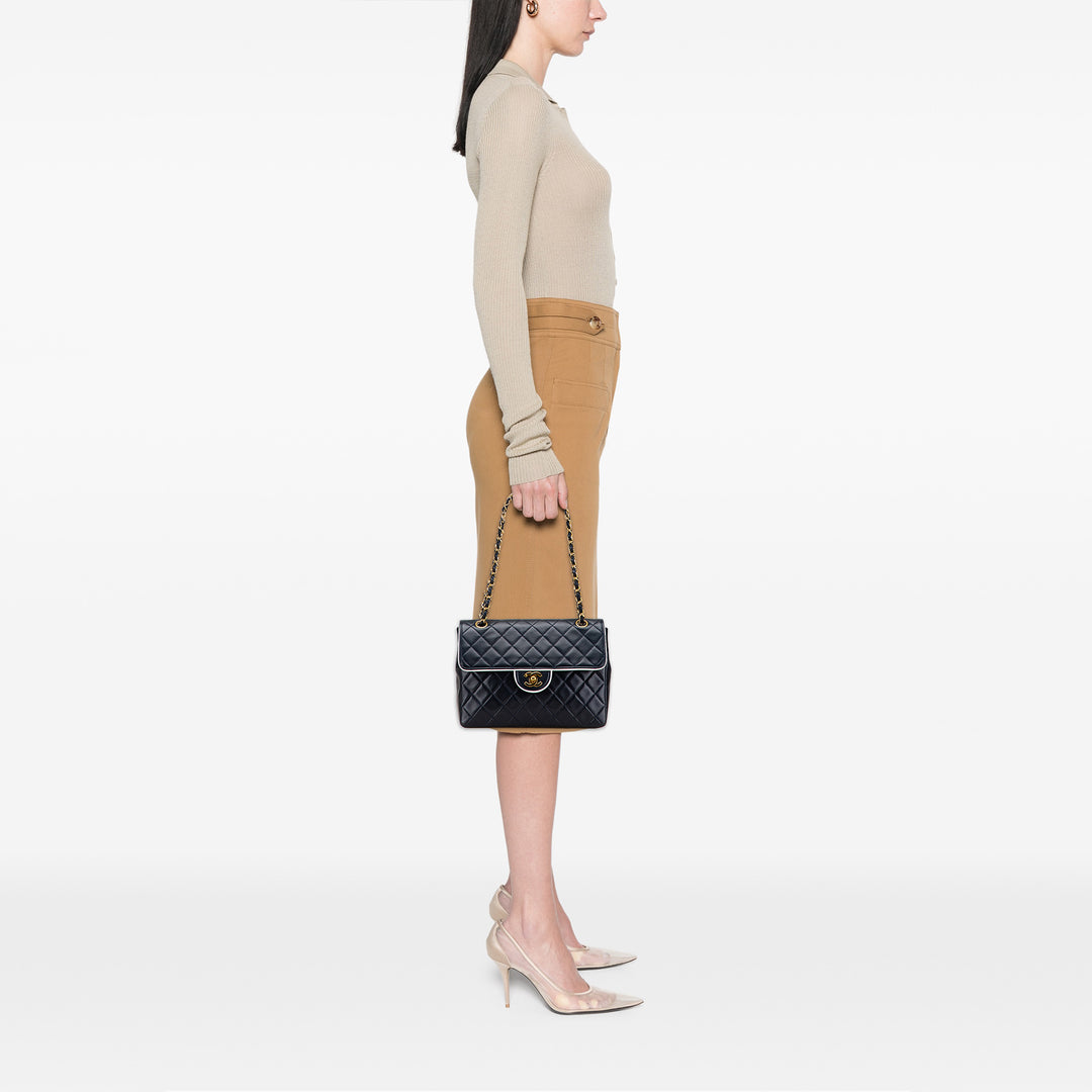 Chanel CC Bicolor Quilted Cuir d’agneau Piping Simple rabat Bleu