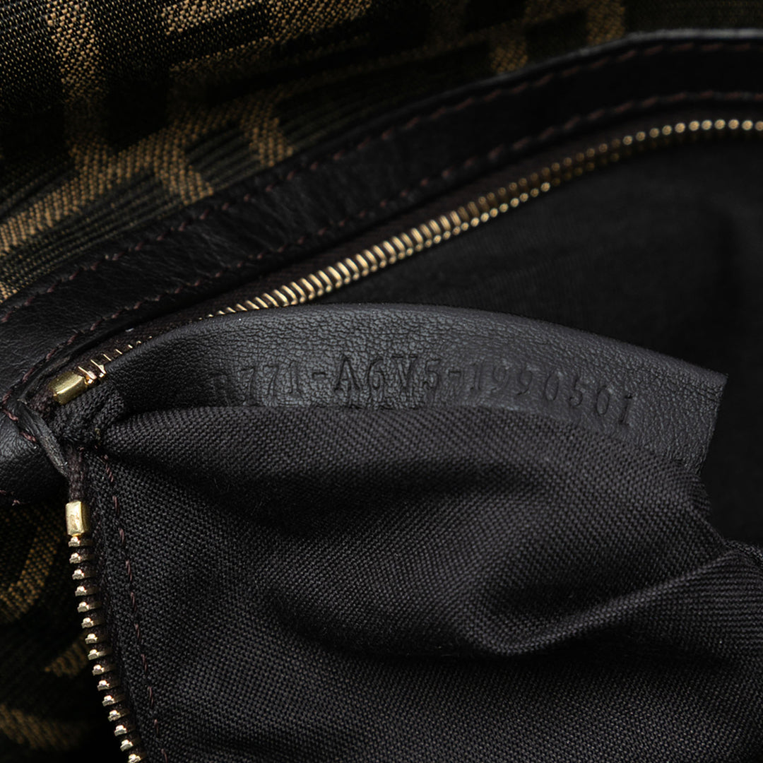 Fendi Large Zucca Toile Baguette Sac