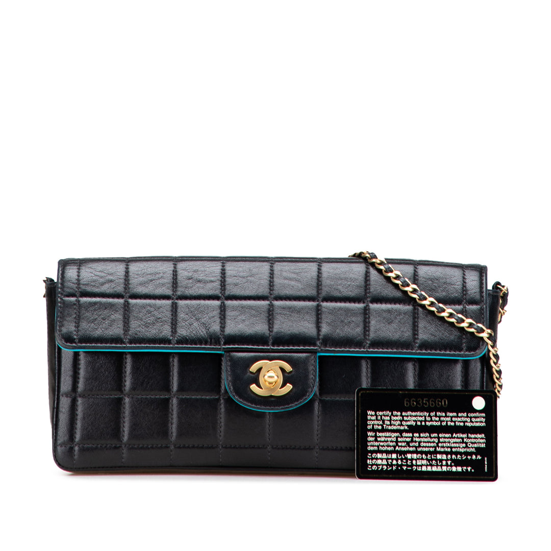 Chocolate Bar Lambskin East West Flap Black - Gaby Paris