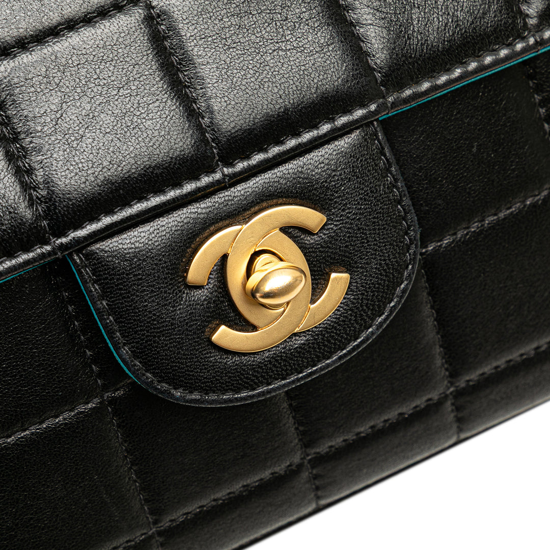 Chocolate Bar Lambskin East West Flap Black - Gaby Paris