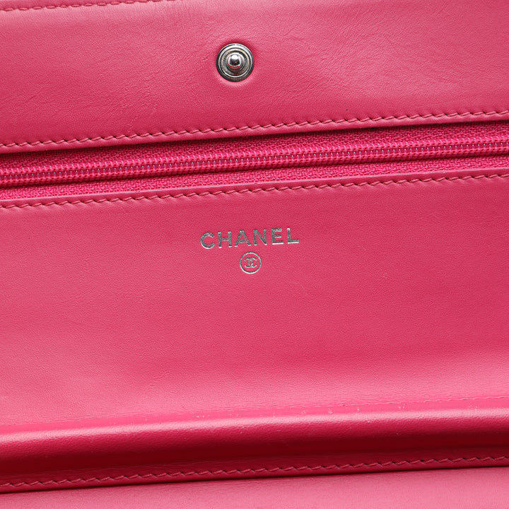 CC Matelassé Wallet on Chain Rouge
