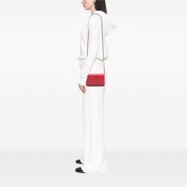 CC Matelassé Wallet on Chain Rouge