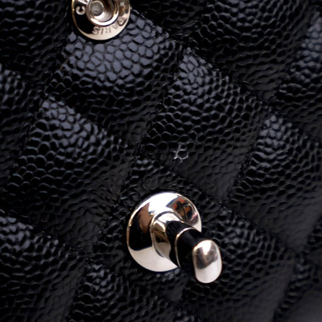 Chanel Medium Classic Caviar Double rabat Noir