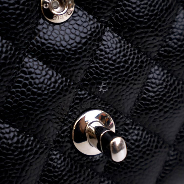 Chanel Medium Classic Caviar Double rabat Noir