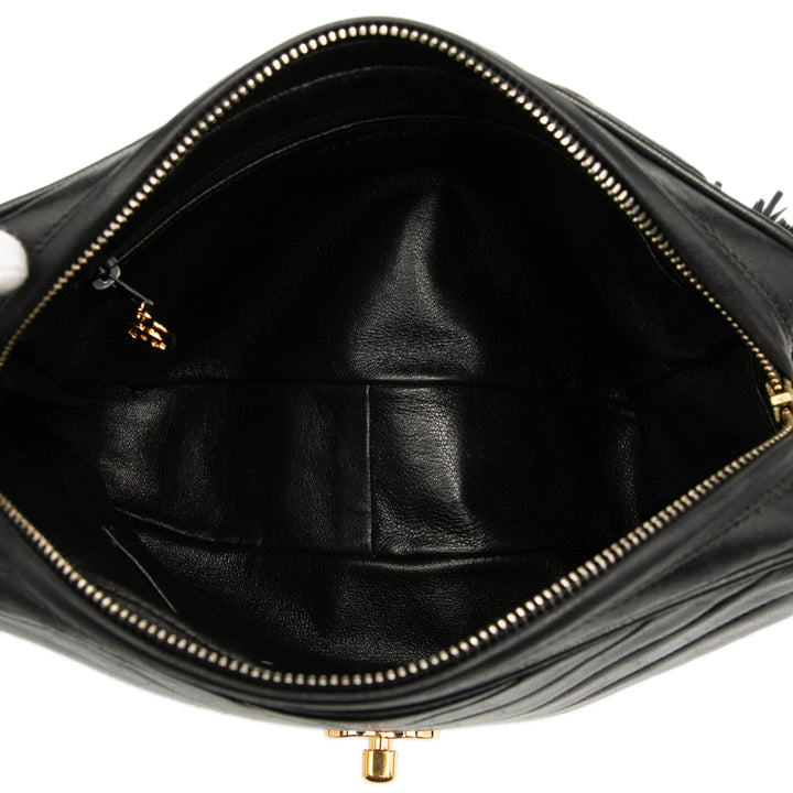 Chanel CC Chevron Cuir d’agneau Tassel Chain Sac caméra Noir – GABY PARIS Authentique