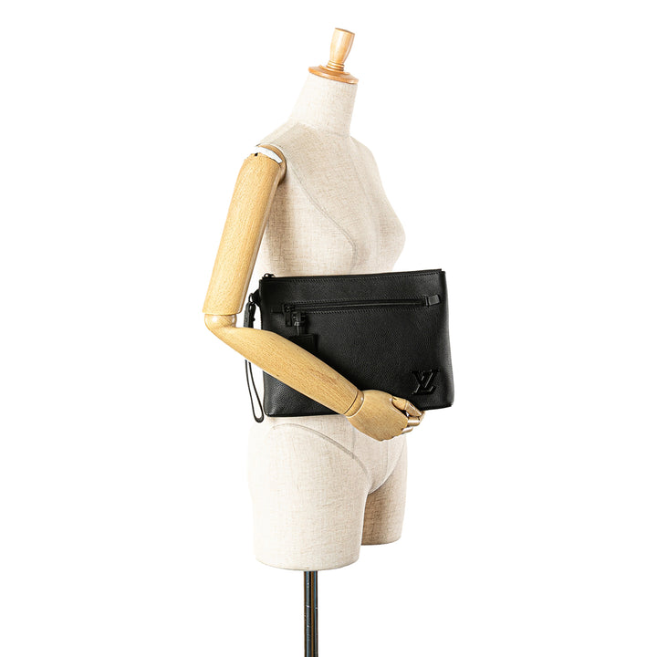 Aerogram Takeoff Pouch Black - Gaby Paris