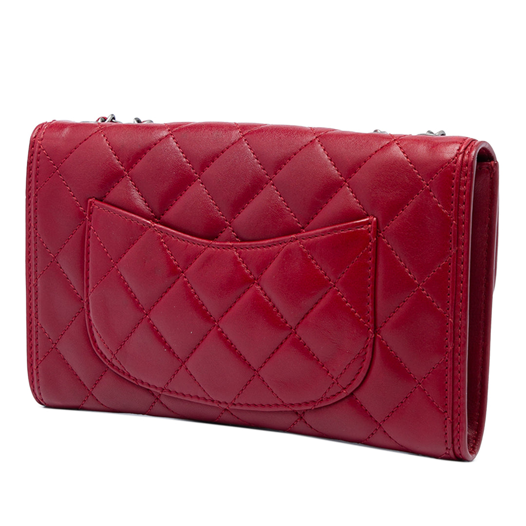 Chanel Matelassé Citizen Zippé à rabat Petit Cuir d'agneau Rouge – vue 2 – GABY PARIS