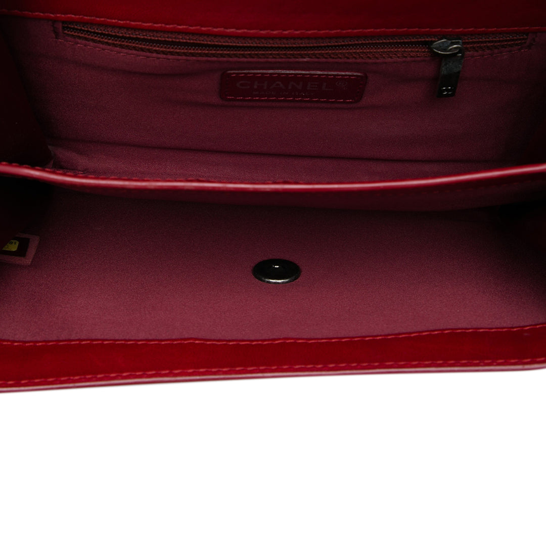Chanel Matelassé Citizen Zippé à rabat Petit Cuir d'agneau Rouge – vue 4 – GABY PARIS