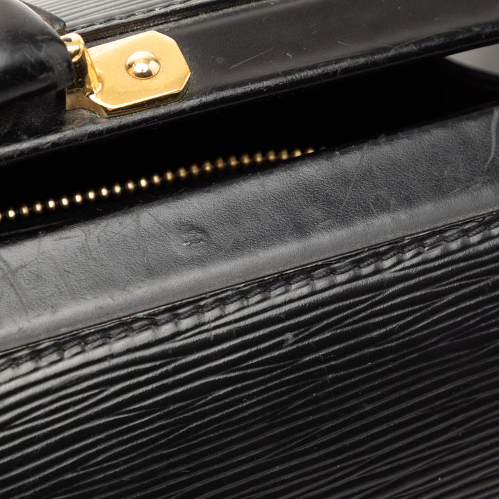 Louis Vuitton Epi Serviette Fermoir