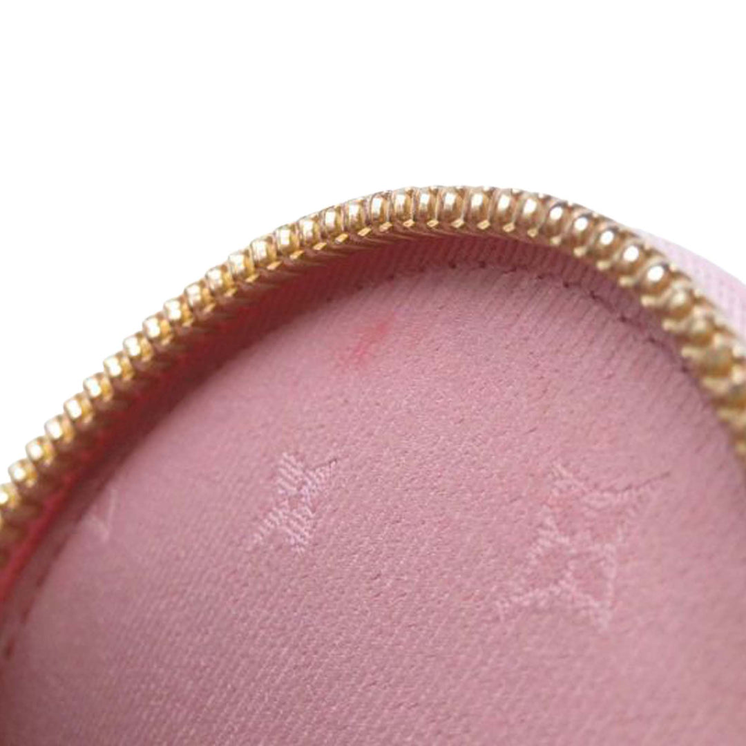 Louis Vuitton Monogram brodé Pop My Heart Pochette