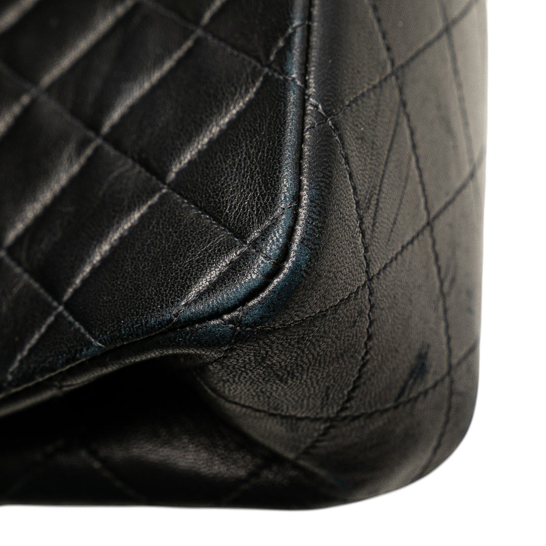 Chanel Medium Classic Cuir d’agneau Double rabat Noir – GABY PARIS Authentique