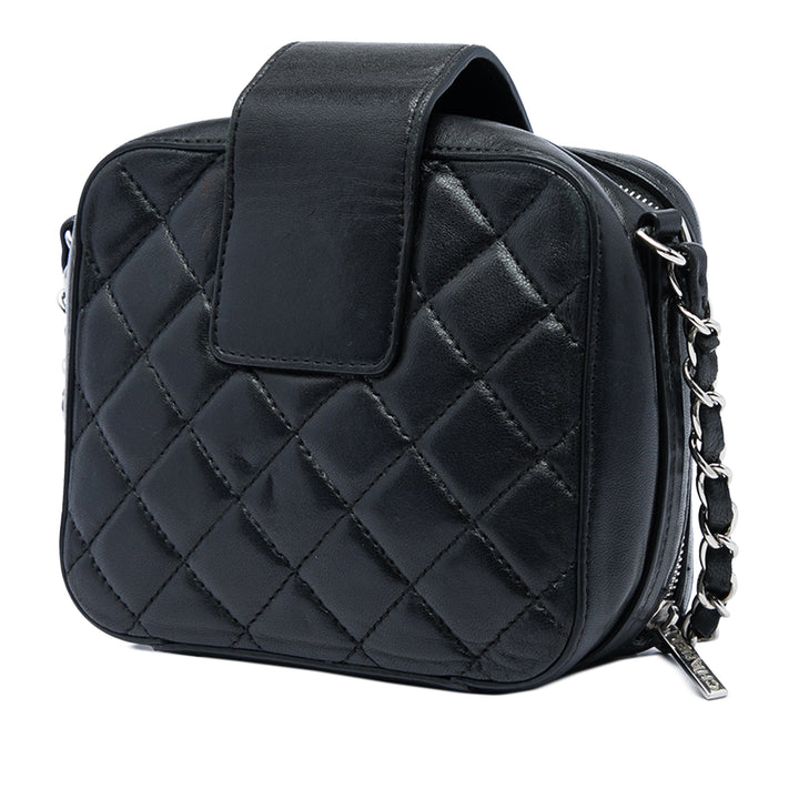 Chanel Matelassé CC Sac boîte caméra Mini Cuir d'agneau Noir – vue 2 – GABY PARIS