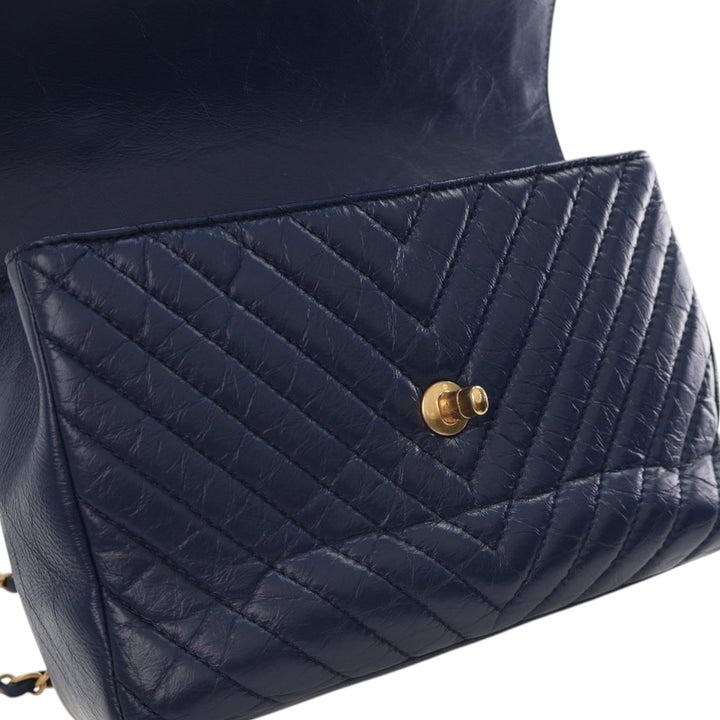 Chanel CC Chevron Aged Cuir de veau Top Handle Flap Bleu