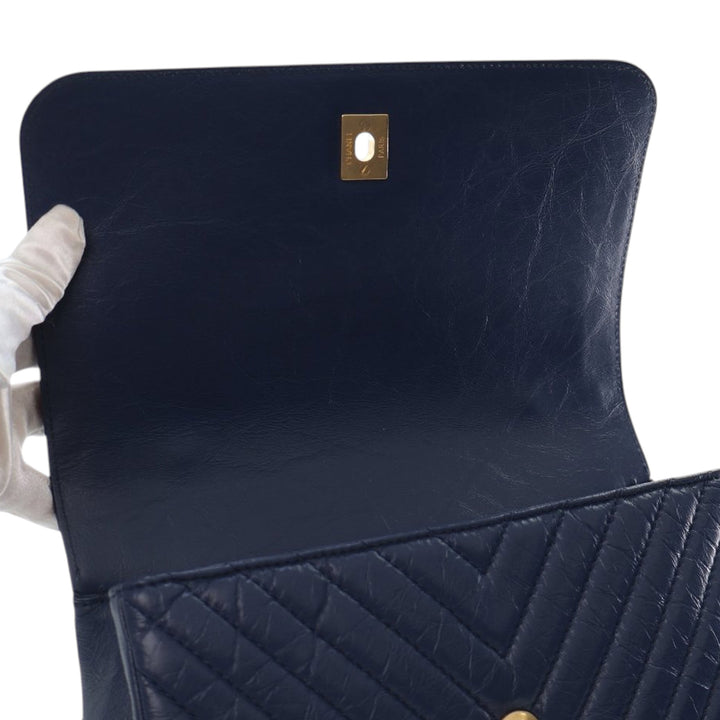 Chanel CC Chevron Aged Cuir de veau Top Handle Flap Bleu