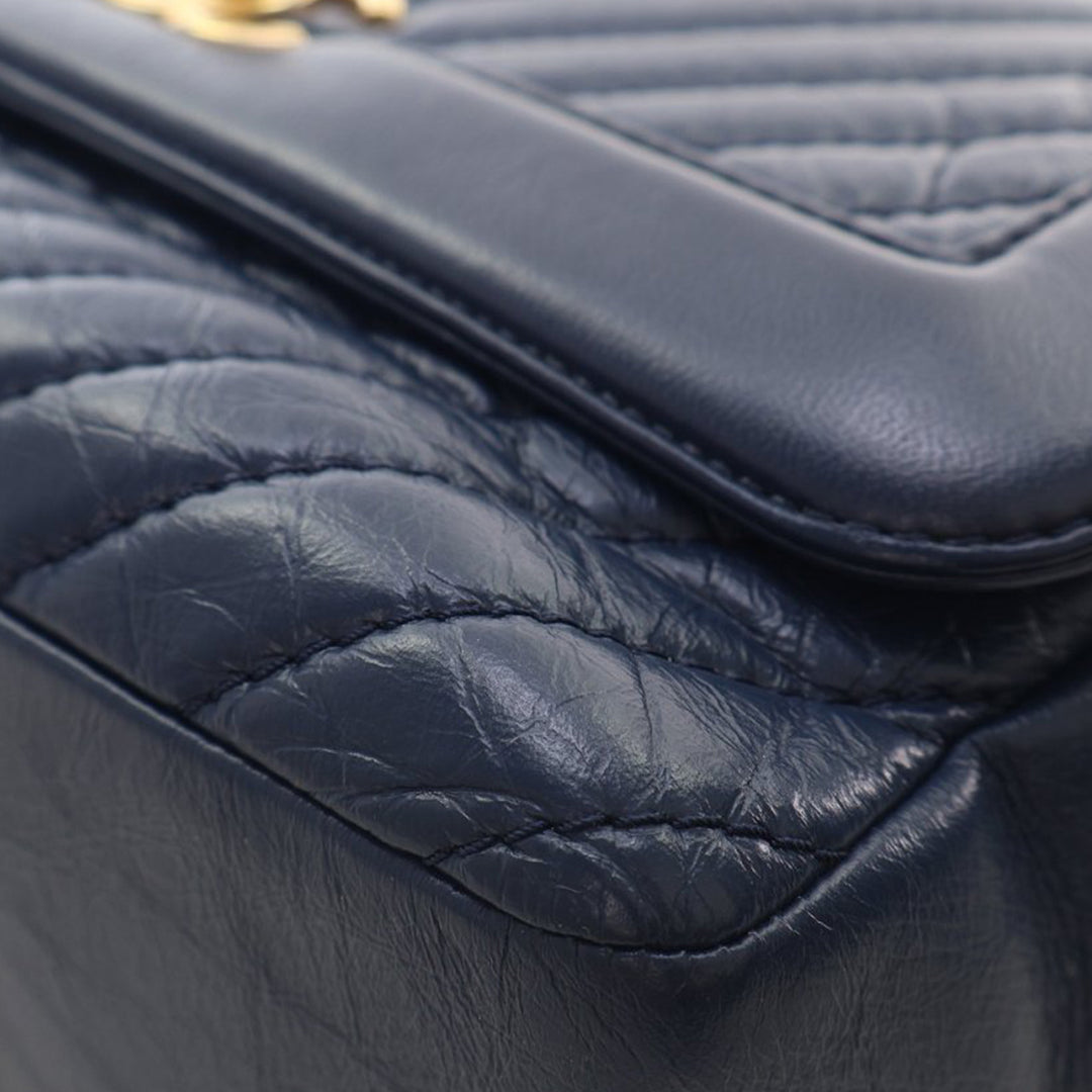 Chanel CC Chevron Aged Cuir de veau Top Handle Flap Bleu