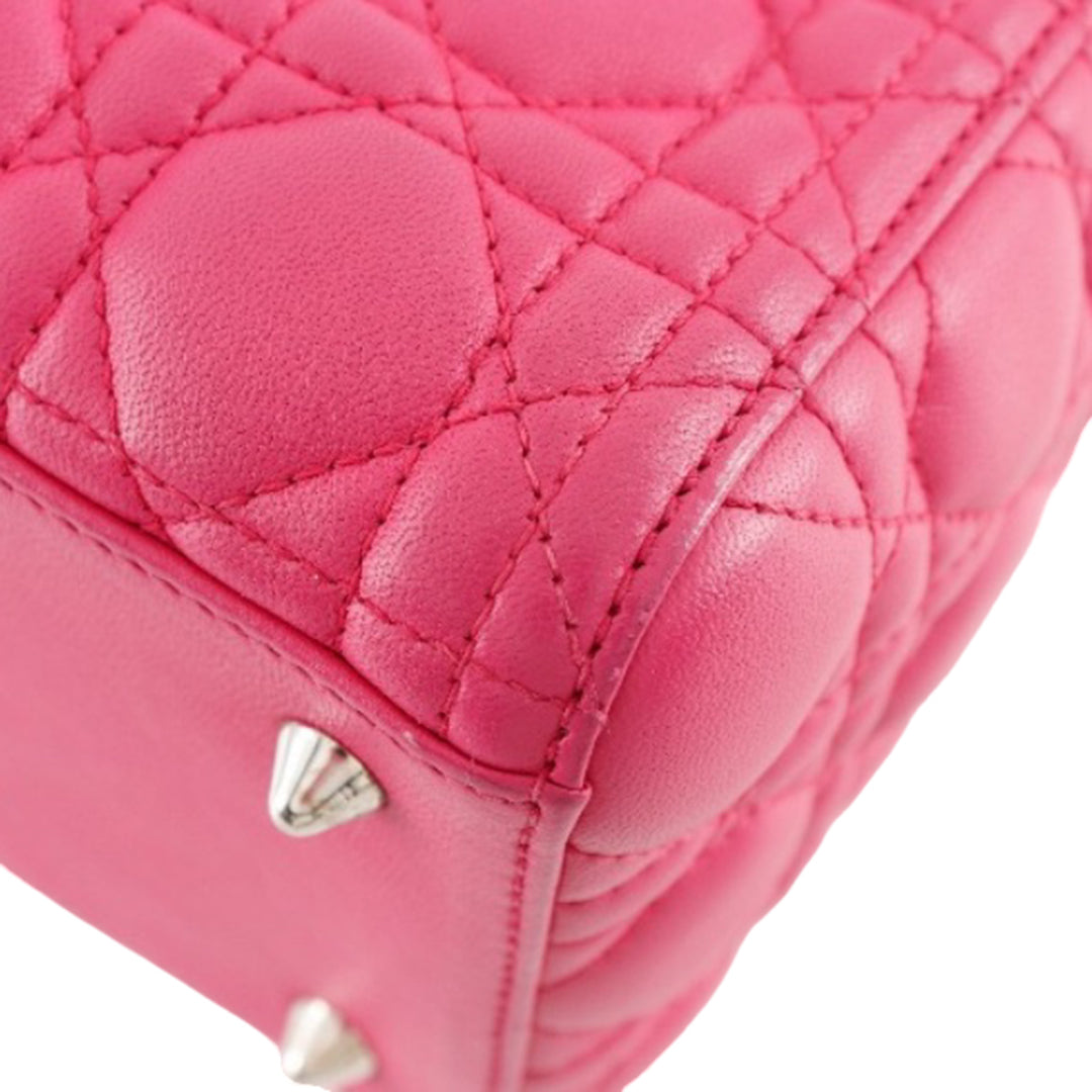 Dior Medium Cuir d’agneau Cannage Lady Dior