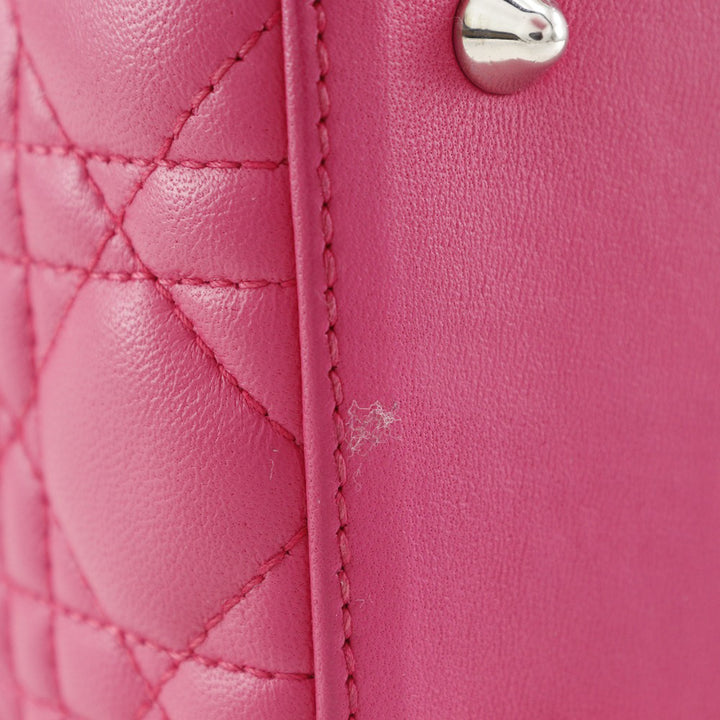 Dior Medium Cuir d’agneau Cannage Lady Dior