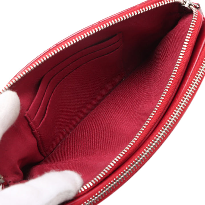 Chanel CC Matelassé Cuir verni Double Zip Pochette avec chaîne