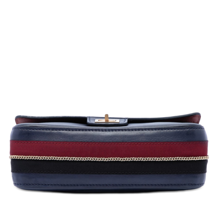 Chanel Cuir de veau Reissue 2.55 Medallion Double rabat 225