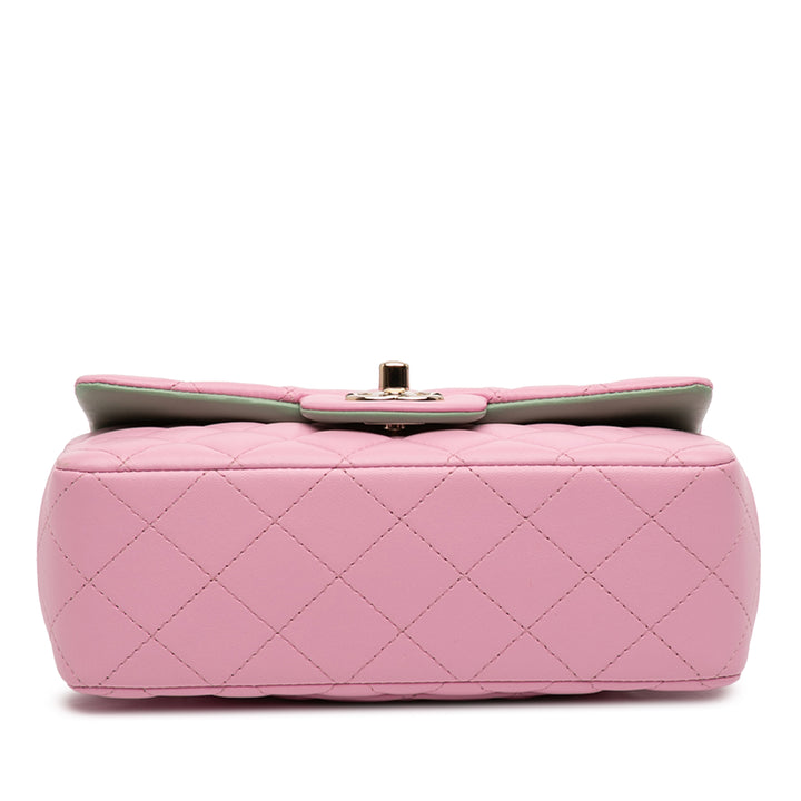 Chanel Rectangulaire Bicolore Matelassé à rabat Mini Cuir d'agneau Vert – vue 3 – GABY PARIS