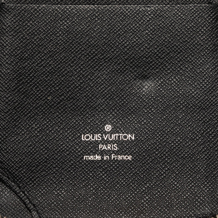 Louis Vuitton Taiga Atoll Organizer
