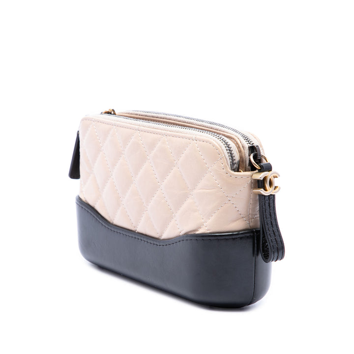Chanel Bicolore vieilli Gabrielle Double Zippé Pochette avec chaîne Cuir de veau Noir