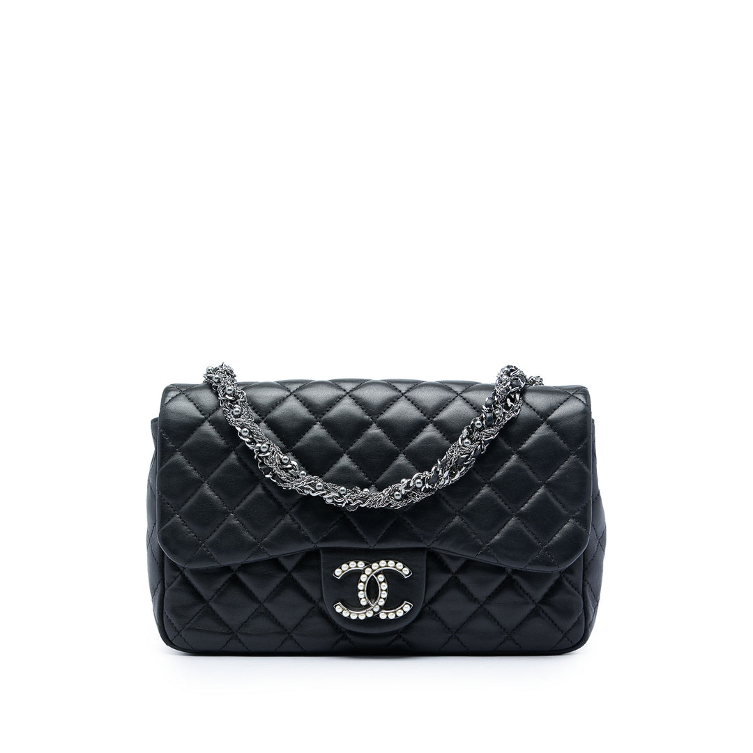 Chanel Matelassé Westminster Perle à rabat Moyen Cuir d'agneau