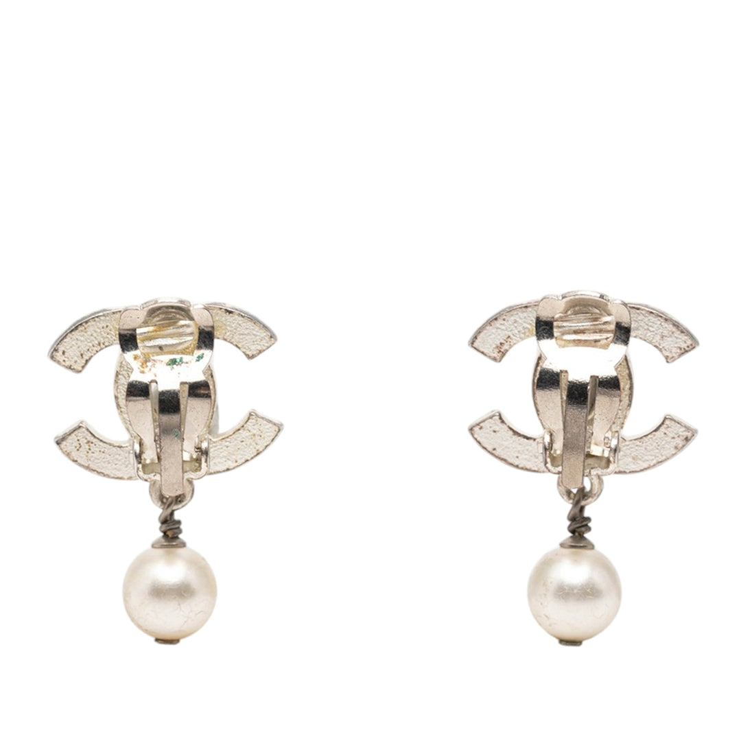 Chanel CC Brass Perles fantaisie Swing Clip On Boucles d’oreilles