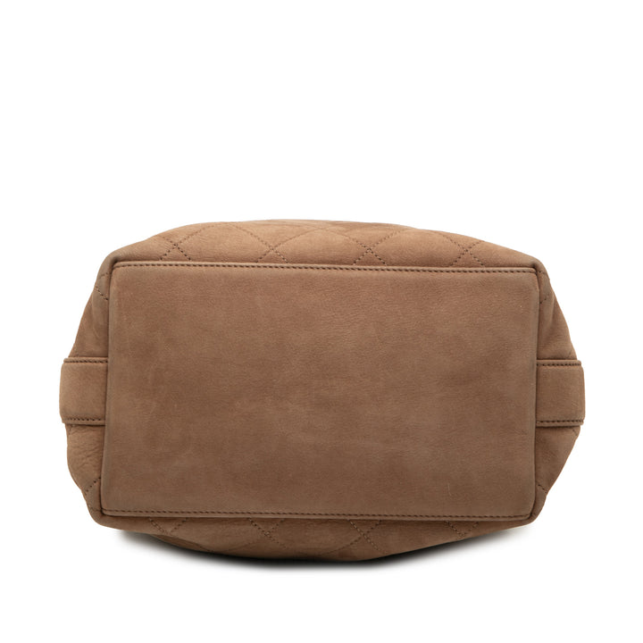 Chanel Small CC Matelassé Daim On My Shoulder Drawstring Bucket Sac