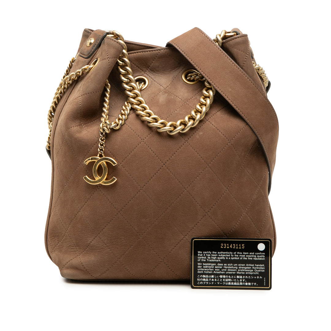 Chanel Small CC Matelassé Daim On My Shoulder Drawstring Bucket Sac