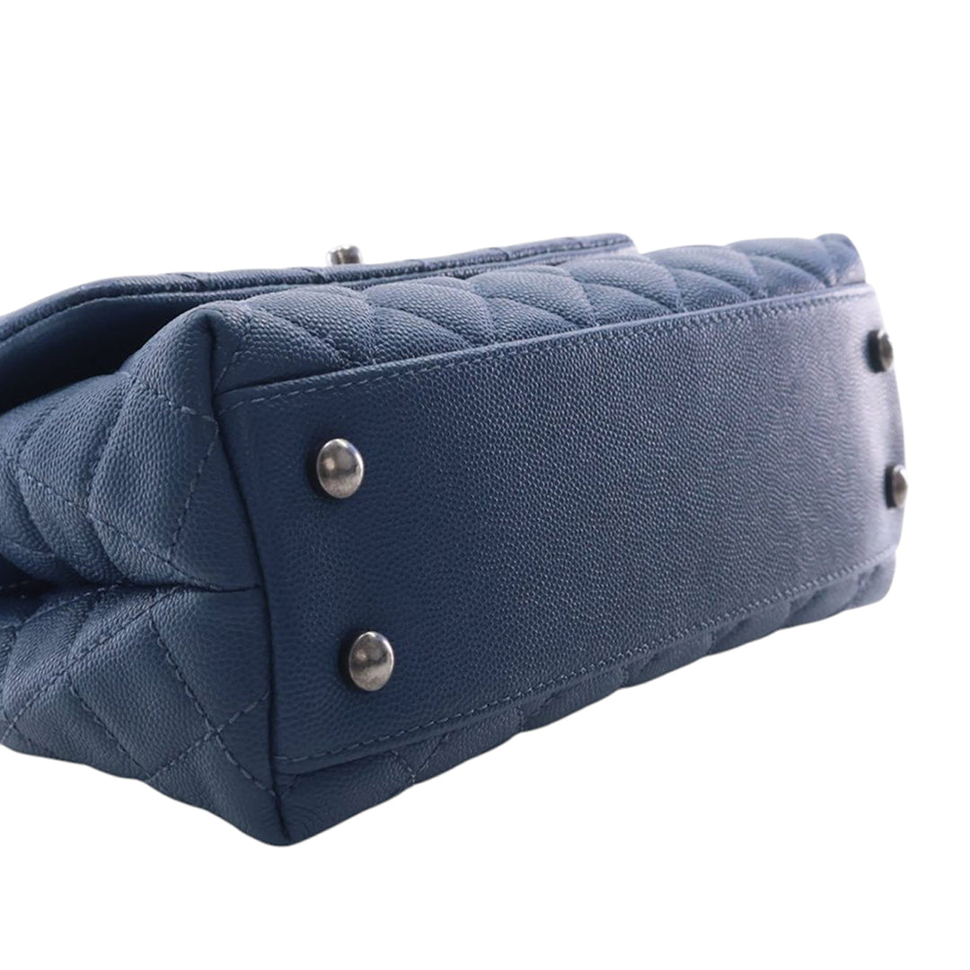 Chanel Matelassé Coco sac à Mini Cuir caviar