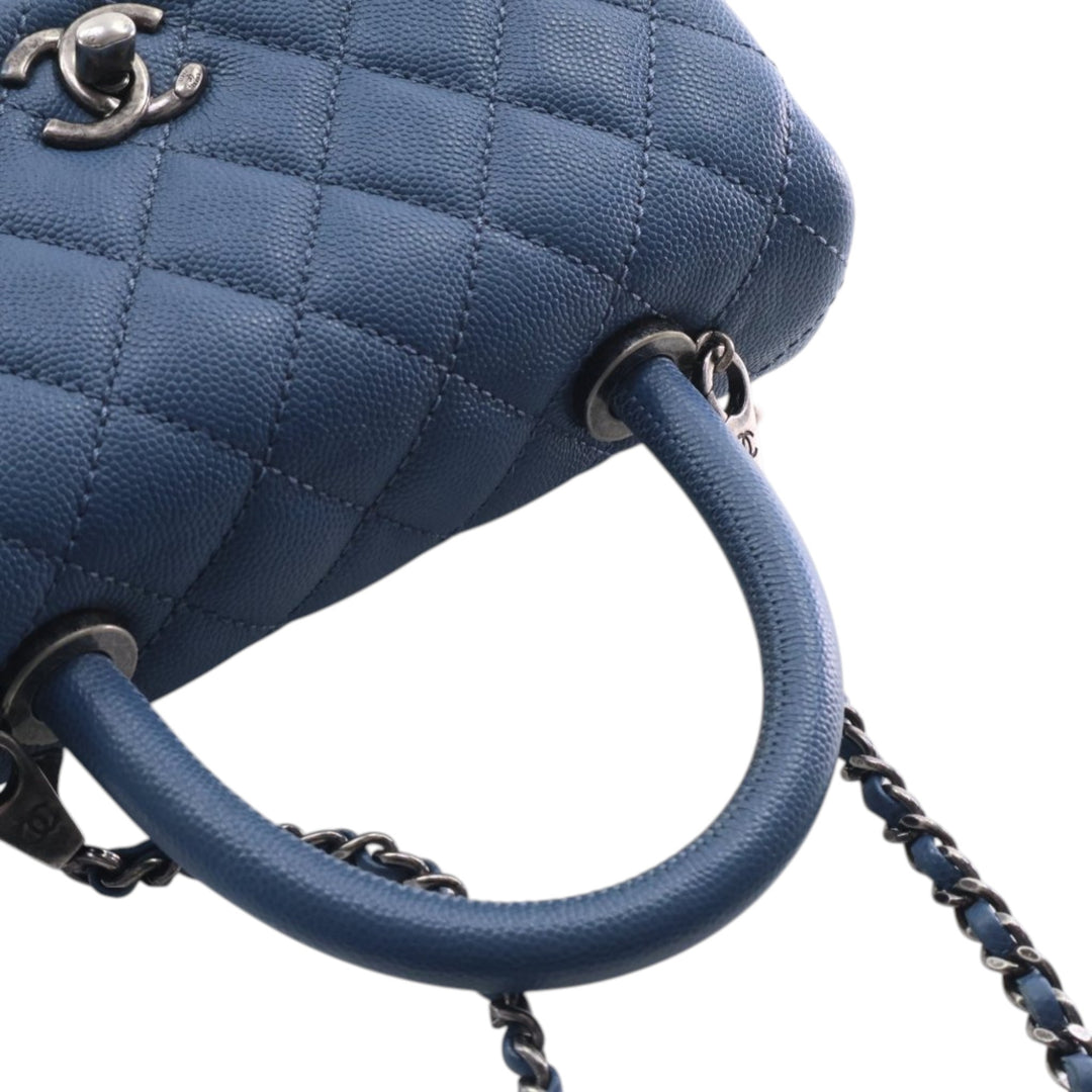 Chanel Matelassé Coco sac à Mini Cuir caviar