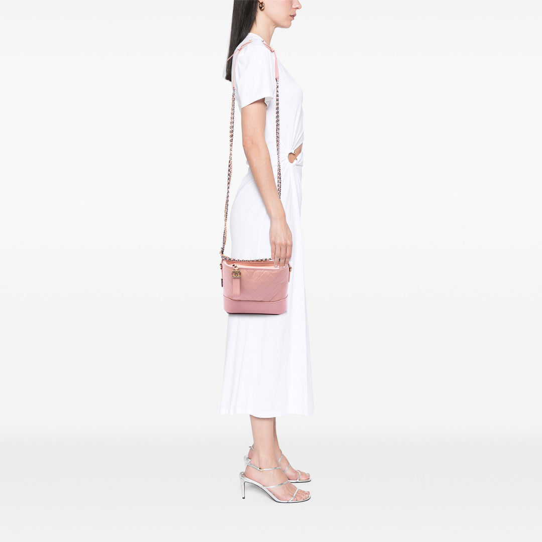Chevron vieilli Gabrielle Hobo Petit Cuir de veau Rose