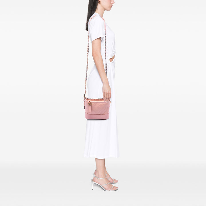Chevron vieilli Gabrielle Hobo Petit Cuir de veau Rose