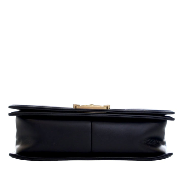 Chanel Old Medium Matelassé Cuir d’agneau Boy à rabat