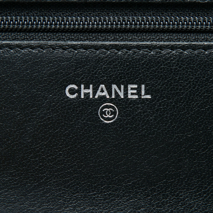 Chanel Matelassé Mademoiselle Wallet on Chain de mouton Noir – vue 5 – GABY PARIS
