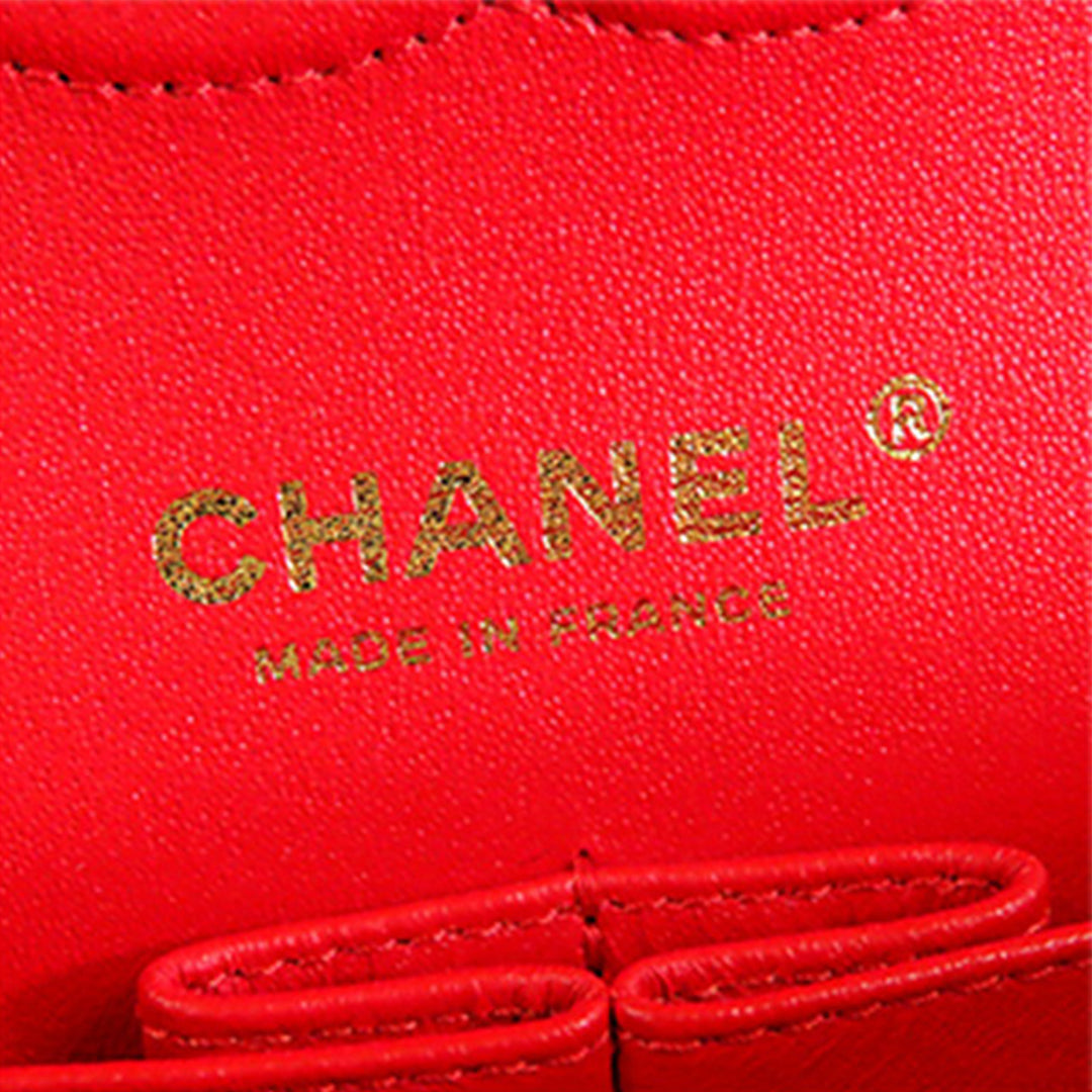 Chanel Medium Classic Cuir verni Double rabat
