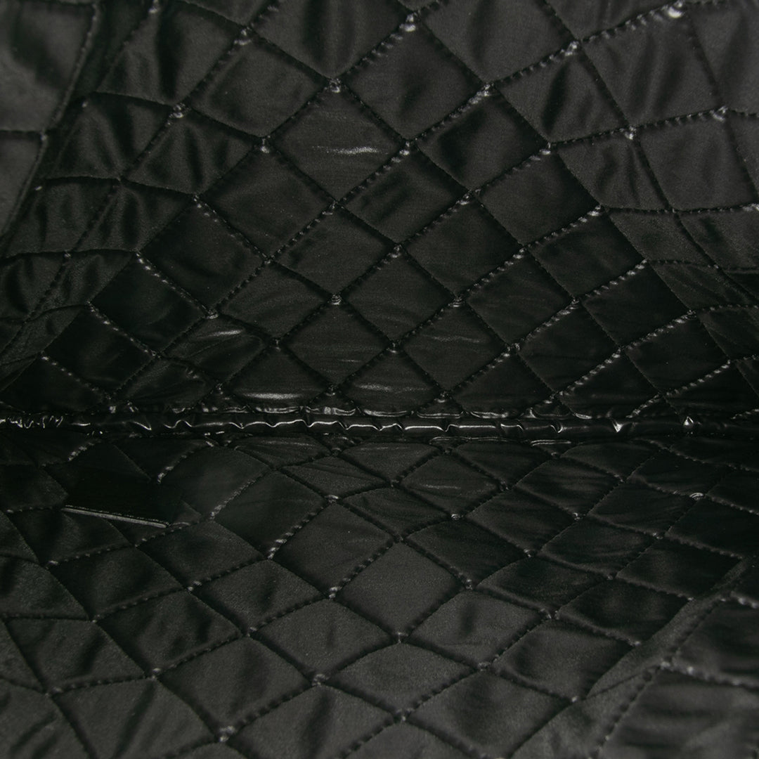 Medium Quilted Caviar O Case Clutch Black - Gaby Paris