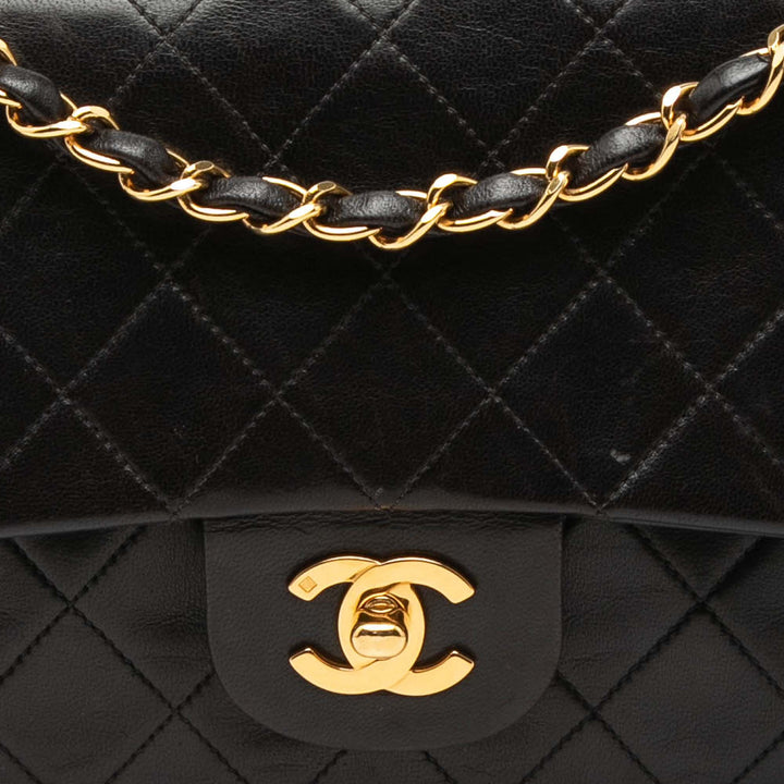 Chanel Medium Classic Cuir d’agneau Double rabat