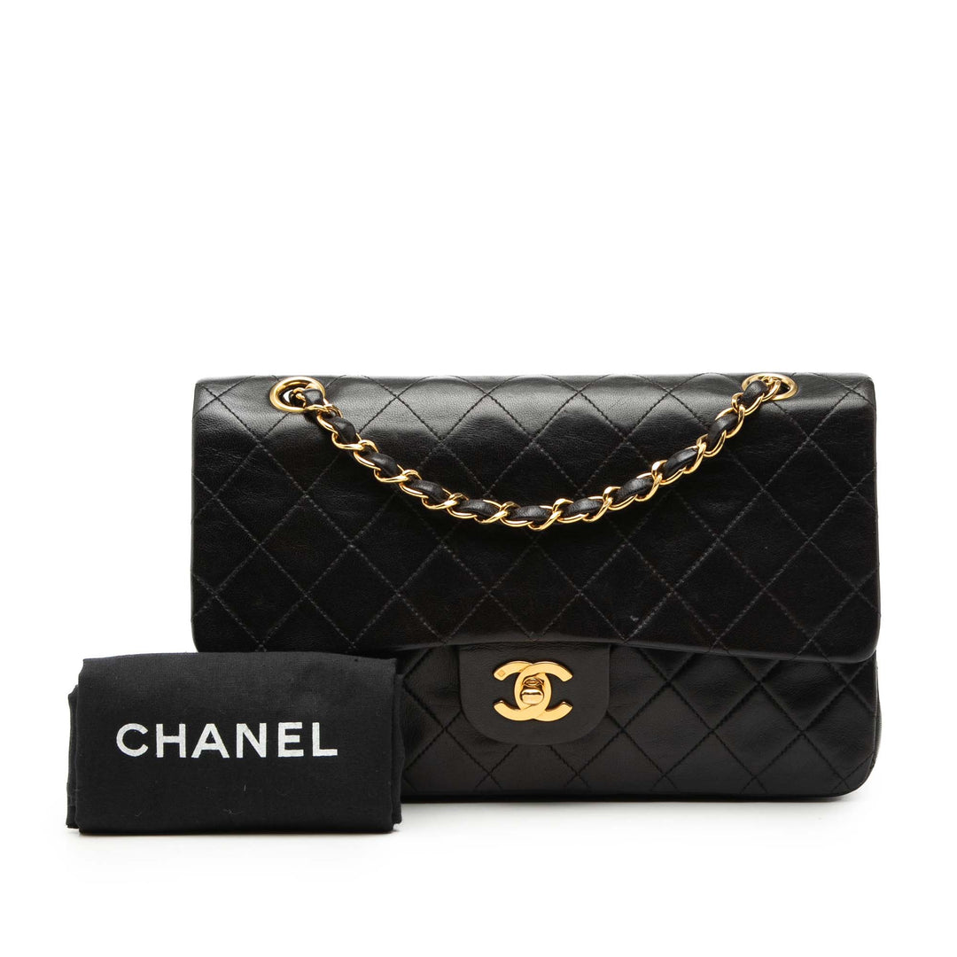 Chanel Medium Classic Cuir d’agneau Double rabat