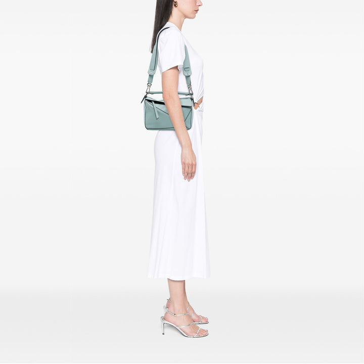 LOEWE Sac à main Anagram embossé Puzzle Petit Cuir de veau Bleu – vue 6 – GABY PARIS