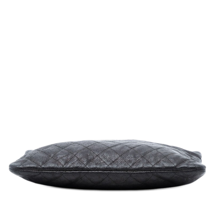Chanel Matelassé Boy O Étui Pochette Moyen Cuir caviar