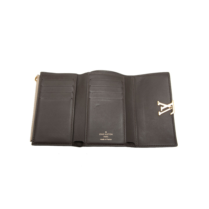 Louis Vuitton Taurillon Capucines Compact Portefeuille