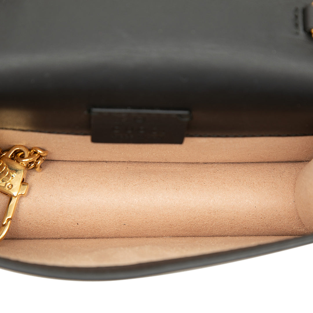 Gucci Super Mini Cuir de veau Web Sylvie Chain Sac porté croisé