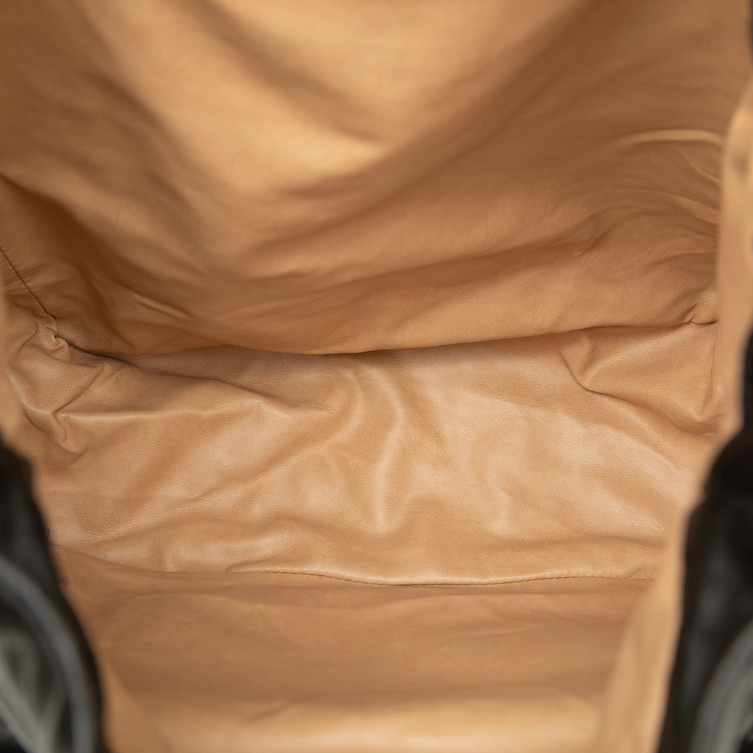 Intrecciato à finitions Cordon à rabat Sac à dos nappa Noir