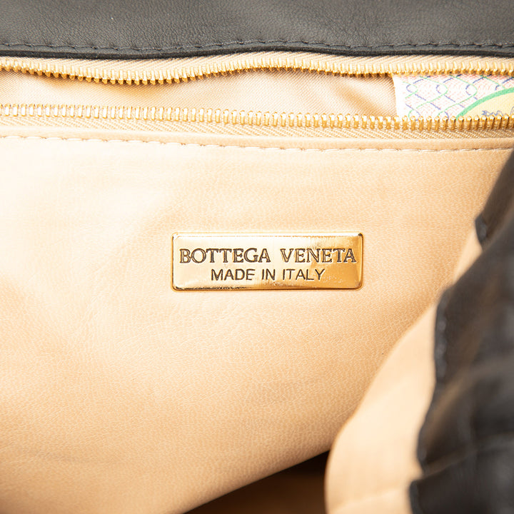 Intrecciato à finitions Cordon à rabat Sac à dos nappa Noir