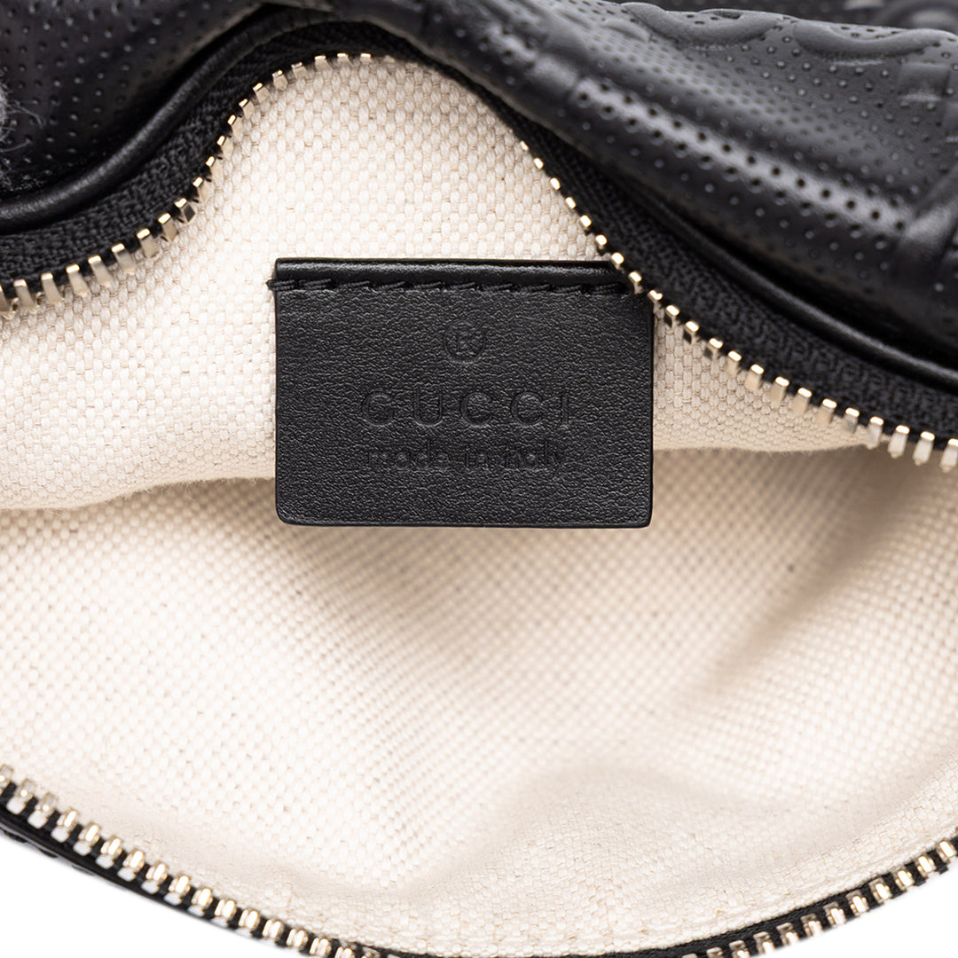 Gucci Ceinture GG embossé perforé Cuir de veau Noir – vue 5 – GABY PARIS