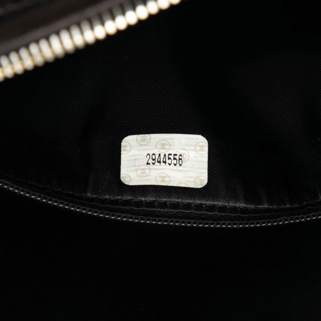 Chanel CC Matelassé Cuir d’agneau Pompon Sac caméra